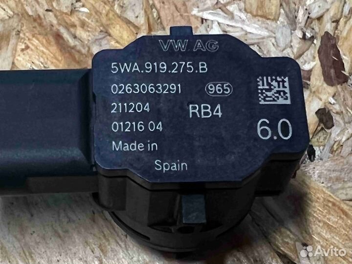 Датчик парктроника Volkswagen Caravelle T6 (2015-2