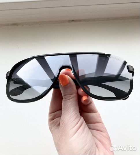 Очки Carrera спортивные солнцезащитные