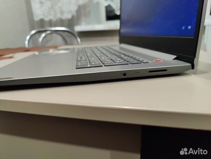 Ноутбук Lenovo IdeaPad 3. Возможен торг