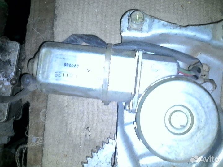 Стеклоподёмник