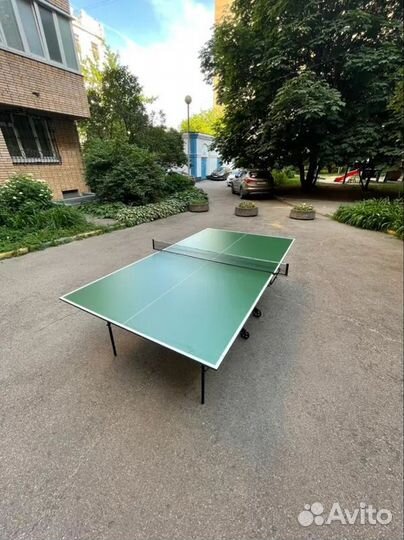 Теннисный стол