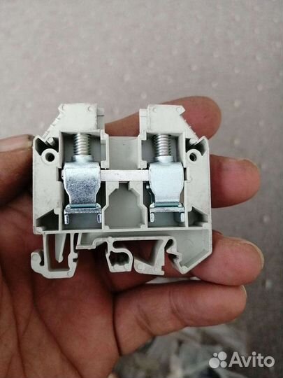 Клемма проходная