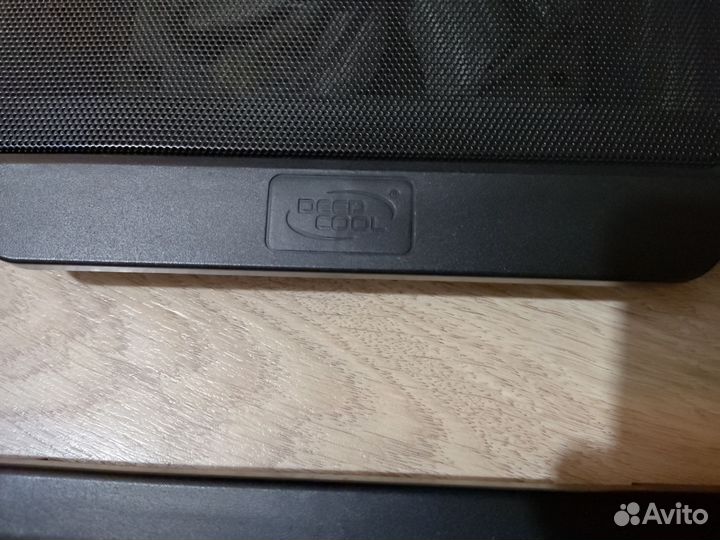 Подставка с охлаждением для ноутбука