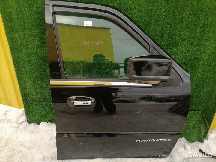 Дверь передняя правая Lincoln Navigator