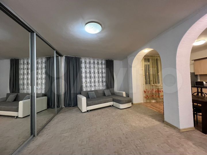 2-к. квартира, 72 м², 8/11 эт.