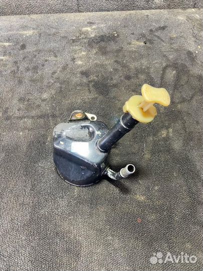 Бачок гидроусилителя Mazda Familia 8 (BJ) 1998-200