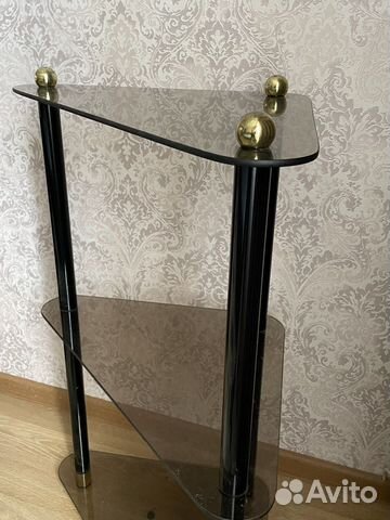 Этажерка стеклянная