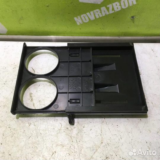 Подстаканник Киа Рио 1