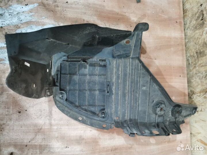 Брызговик задний правый Mazda Cx 5 SUV 2.2D SHY1