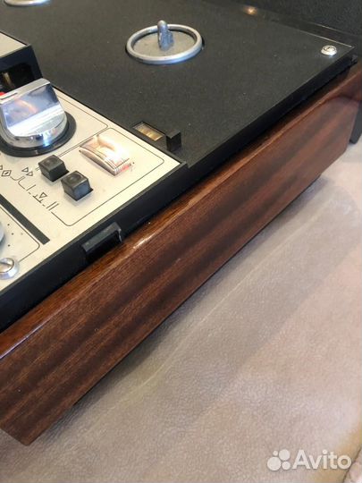 Магнитофон маяк 203