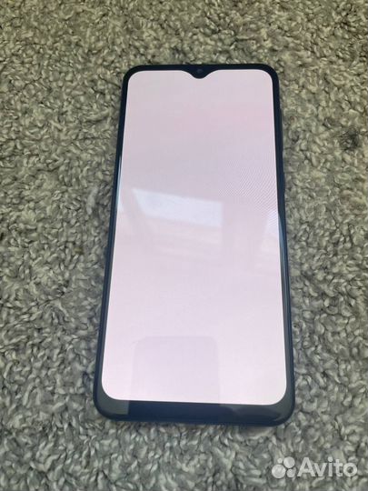 Samsung Galaxy A20, 3/32 ГБ