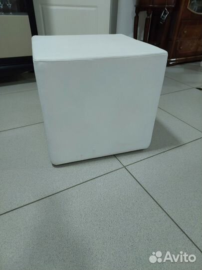 Пуфик-столик на колесиках