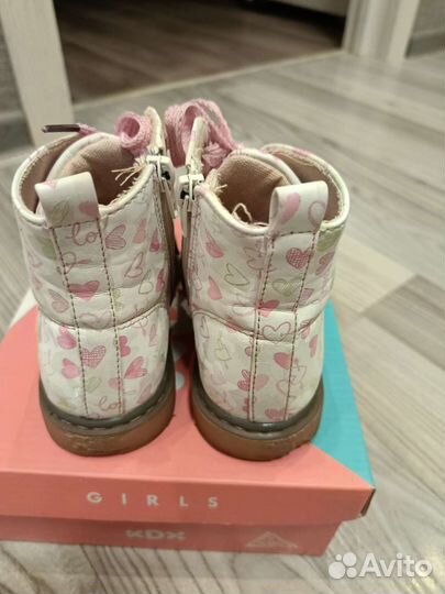 Ботинки для девочки