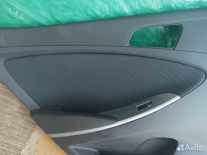 Обшивка двери зад левой Hyundai Solaris 2014-2017