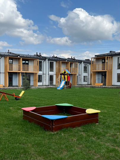 2-к. квартира, 99,7 м², 1/2 эт.