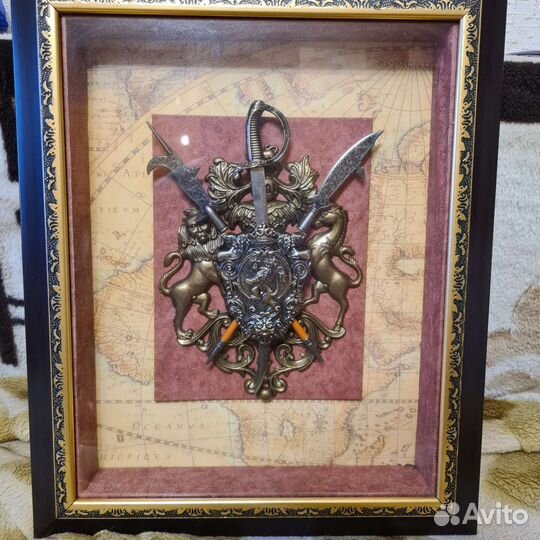 Герб на стену под стекло