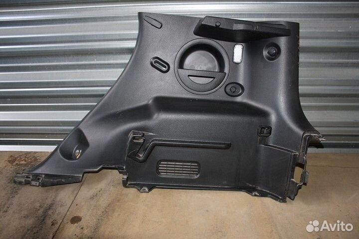 Обшивка багажника (правая) KIA soul 2014