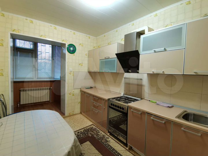 2-к. квартира, 65 м², 1/9 эт.