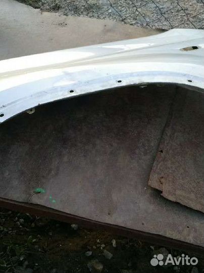 Левое крыло на ниссан х-трайл 2010