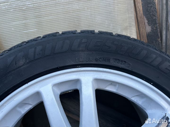 Bridgestone Ice Cruiser 7000 225/50 R17 90L