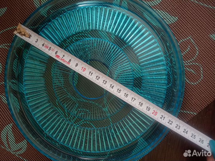 Вазы, фарфор, хрусталь, молочное стекло