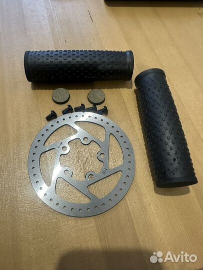 Тормозной диск, колодки и грипсы для xiaomi