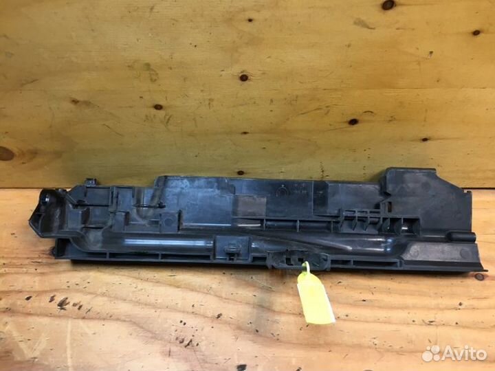 Защита радиатора правая Bmw 320 E90 N46B20B 2006