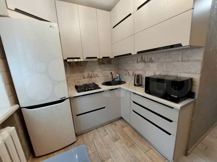 2-к. квартира, 43 м², 2/5 эт.