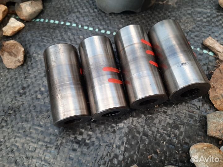 Палец поршневой на Рено Лагуна 2,Laguna 2