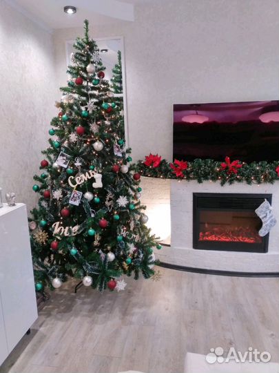 Елка искусственная. Высота 2м.55см. Диаметр по ниж