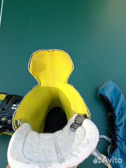 Хоккейные коньки bauer