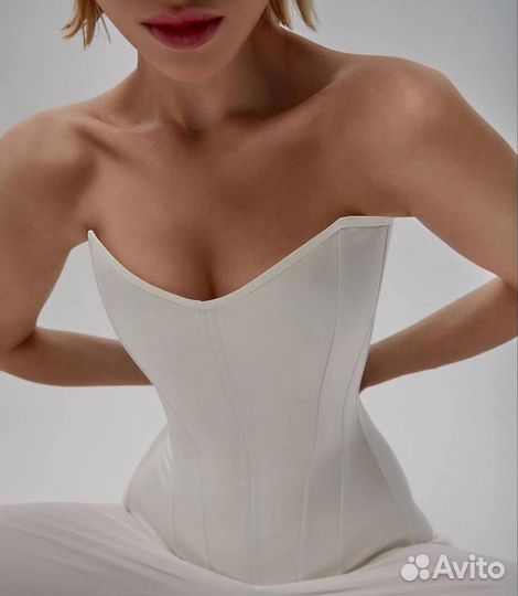 Топ корсет утягивающий на шнуровке
