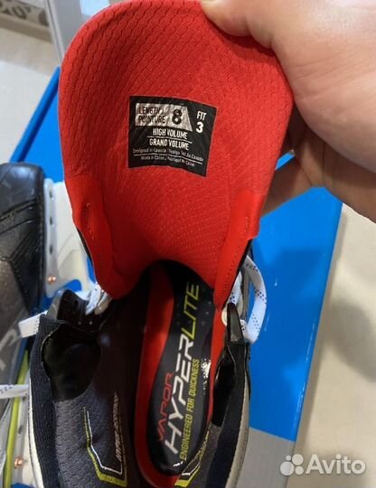 Хоккейные коньки bauer vapor hyperlite