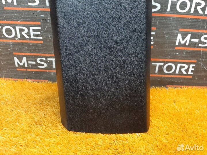 Обшивка стойки передняя правая Bmw X5 E70 N55B30A