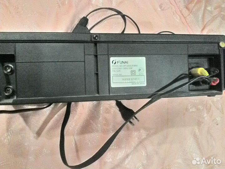 Видеомагнитофон 