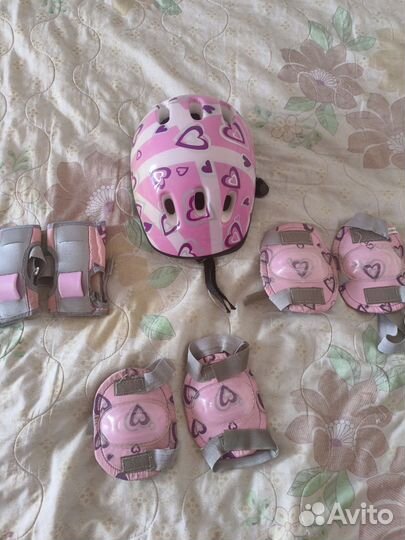 Шлем и защита для роликов на девочку