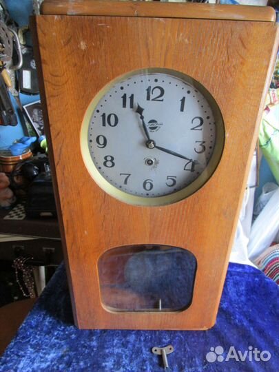СССР часы настенные механ. маятник кварц Янтарь