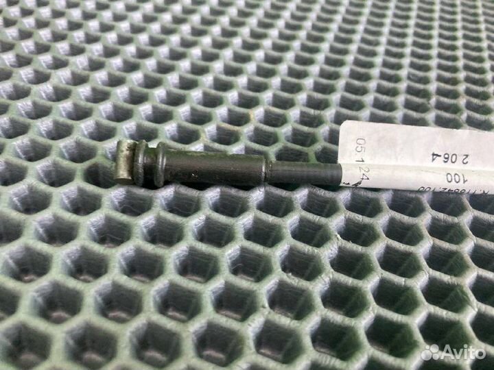 Тросик вещевого ящика MAN TGX