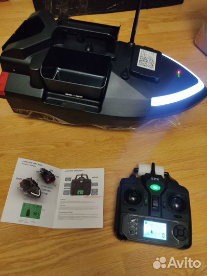 Кораблик для рыбалки и завоза прикормки с GPS