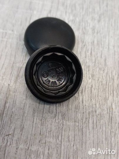 Крышка поводка стеклоочистителя Skoda Octavia A5