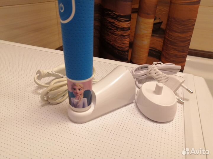 Новые зарядки для зубной щетки oral b