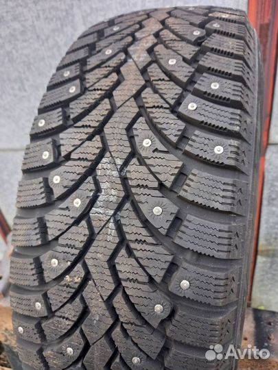 Pirelli Formula Ice 205/60 R16