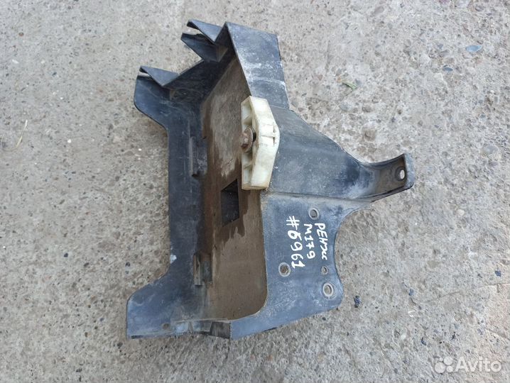 Полка акб Land Rover Freelander 1