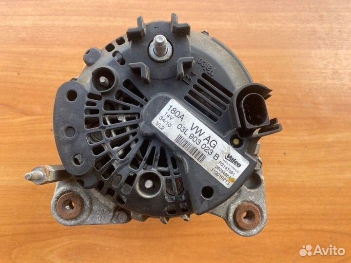 Генератор Wv Passat B6 универсал cayc 2010