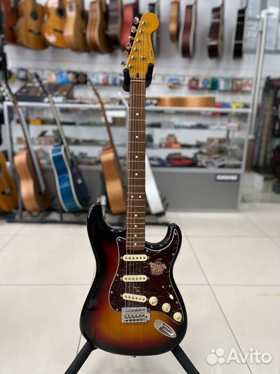 Fender squier Classic Vibe 60s Strat электрогитара