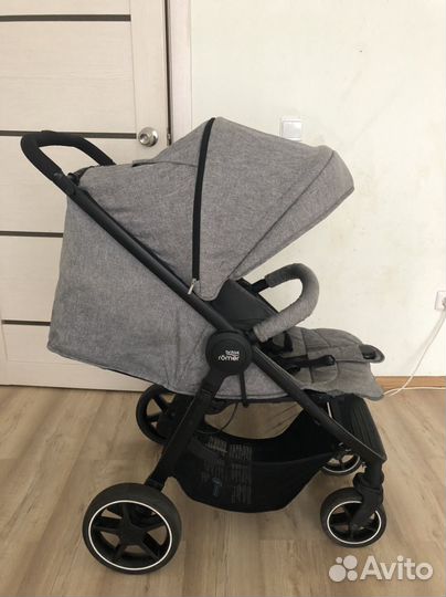 Прогулочная коляска britax romer