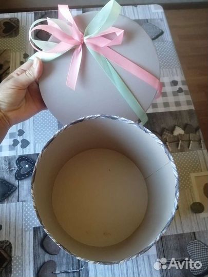 Коробка подарочная для оформления цветов