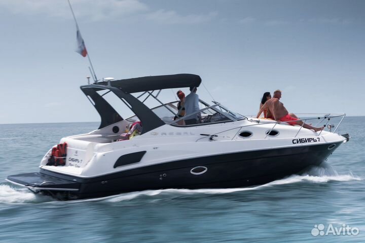 Аренда яхты катера морская прогулка в Адлере