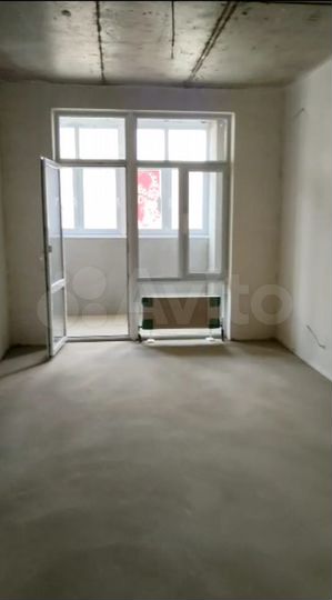 1-к. квартира, 52 м², 1/4 эт.