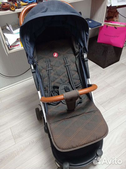 Прогулочная коляска carrello astra